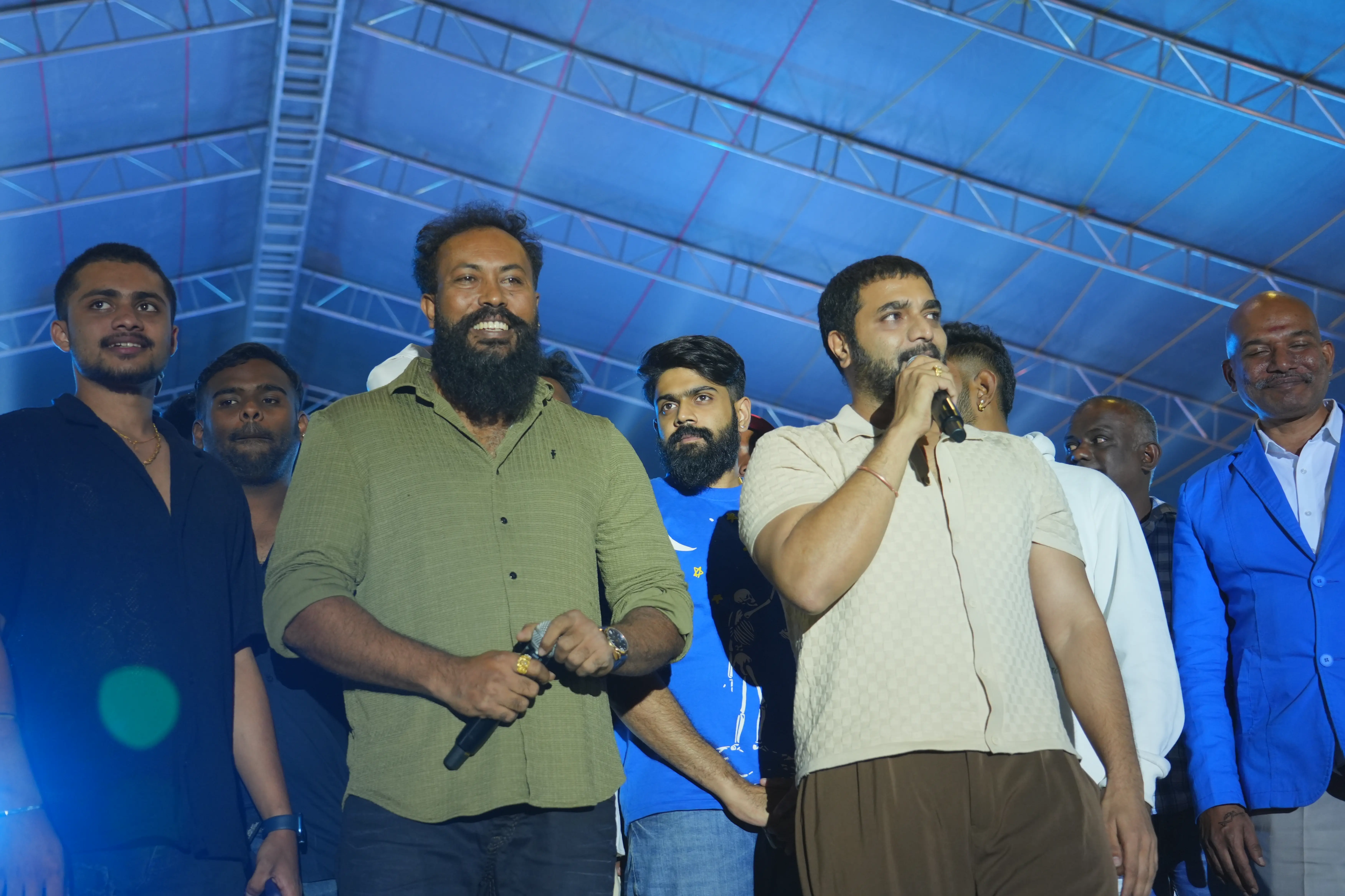 Celebrity Meet: Group Photo